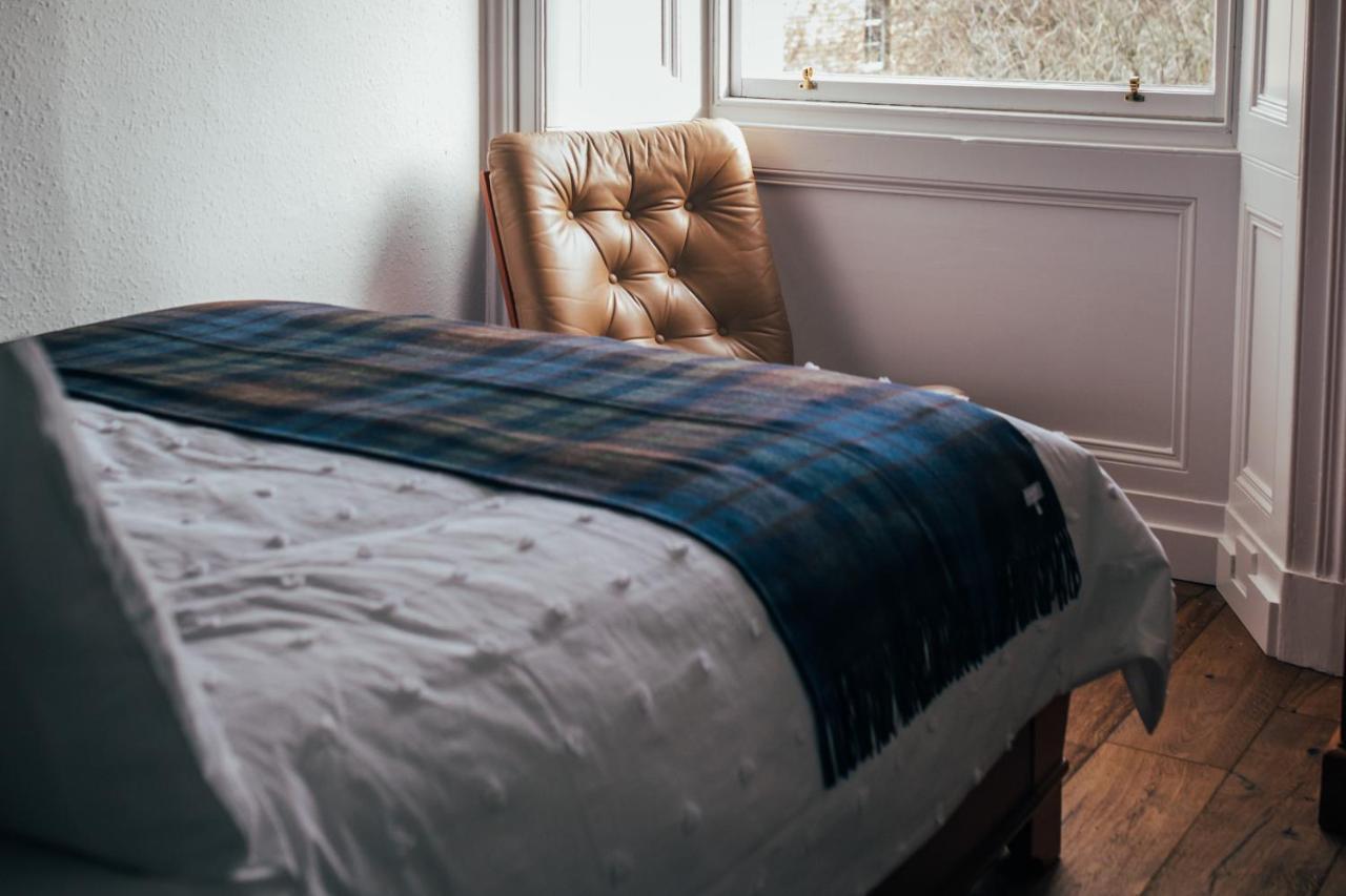 The Main Street Burrow - Your Perfect Hideaway St Boswells المظهر الخارجي الصورة